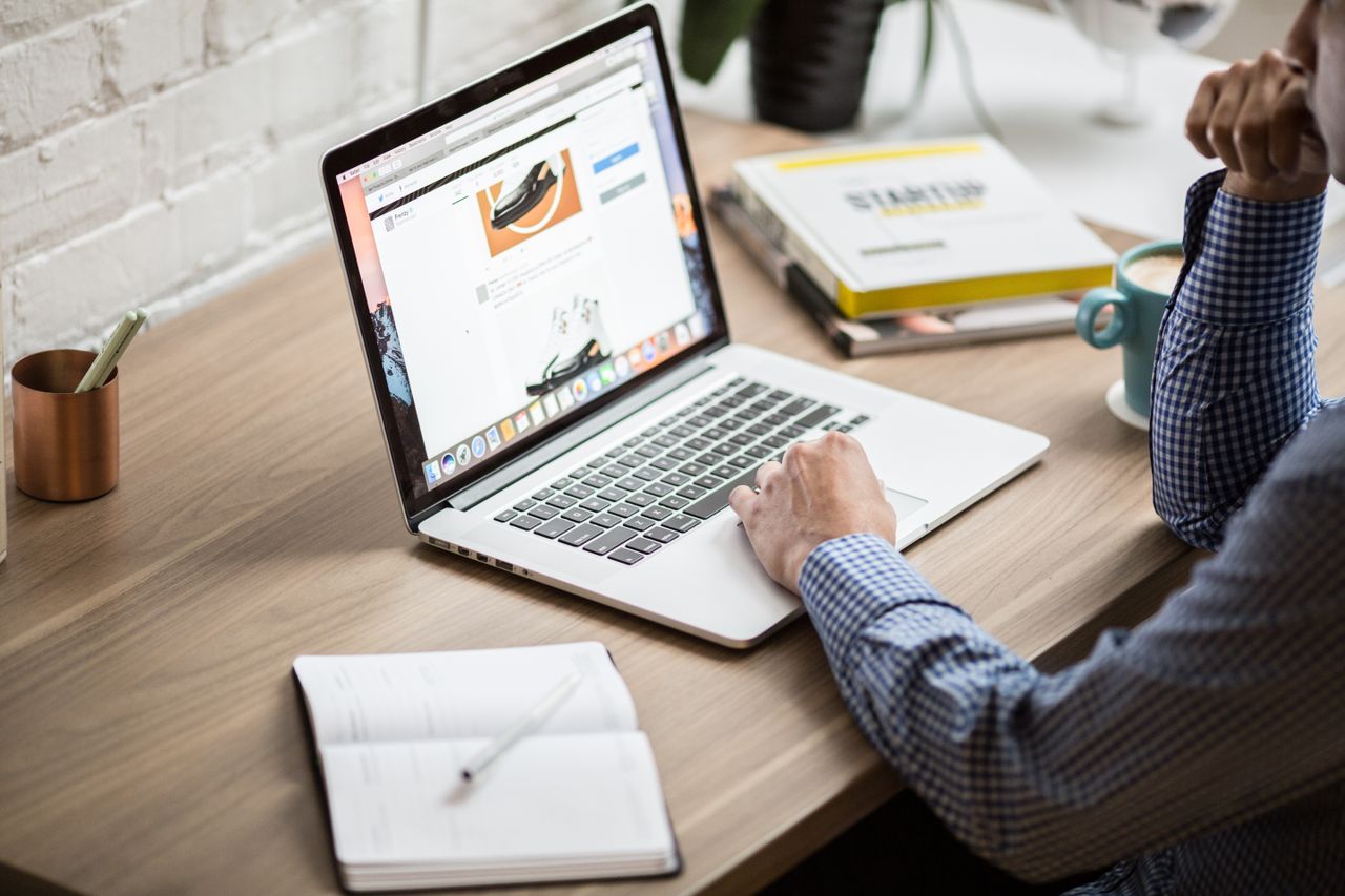 Curs online pentru Social Media Manager: strategie, conținut și rezultate măsurabile