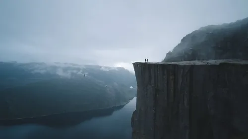 What it means when you dream about an abyss