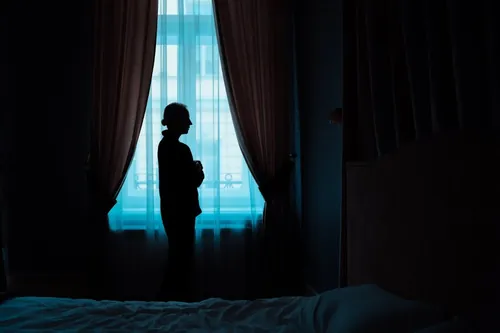 What it means when you dream about an unknown woman