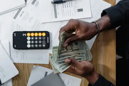 What does it mean when you dream about debts?