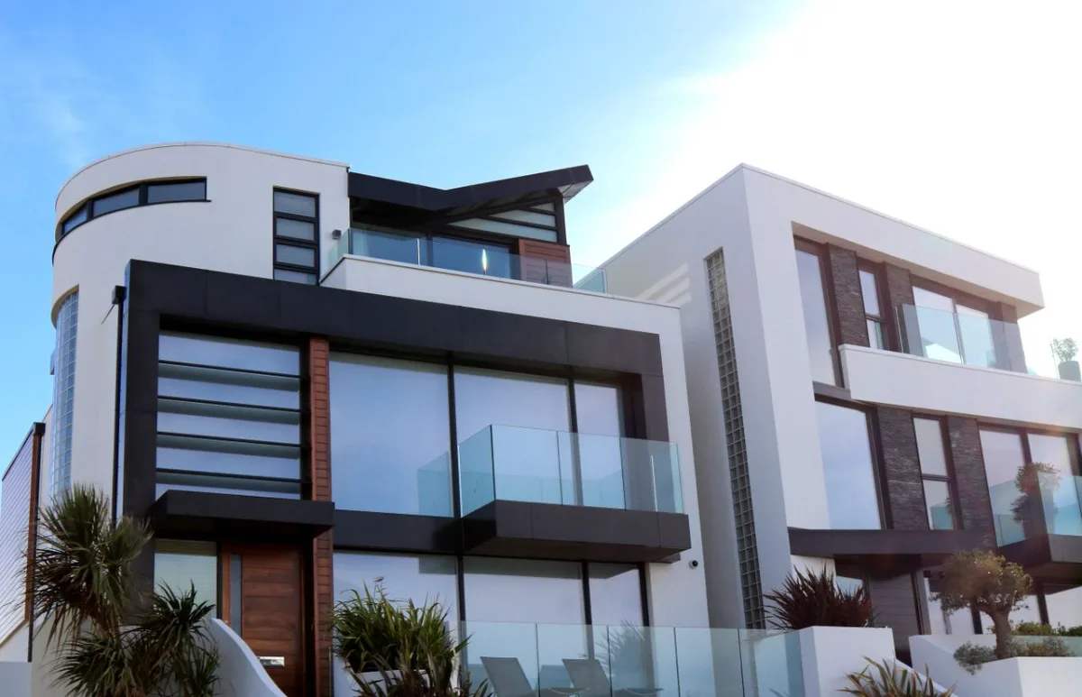 Business idea: real estate photography services — complete plan with budgets and estimates